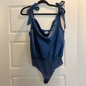 Le Lis satin bodysuit